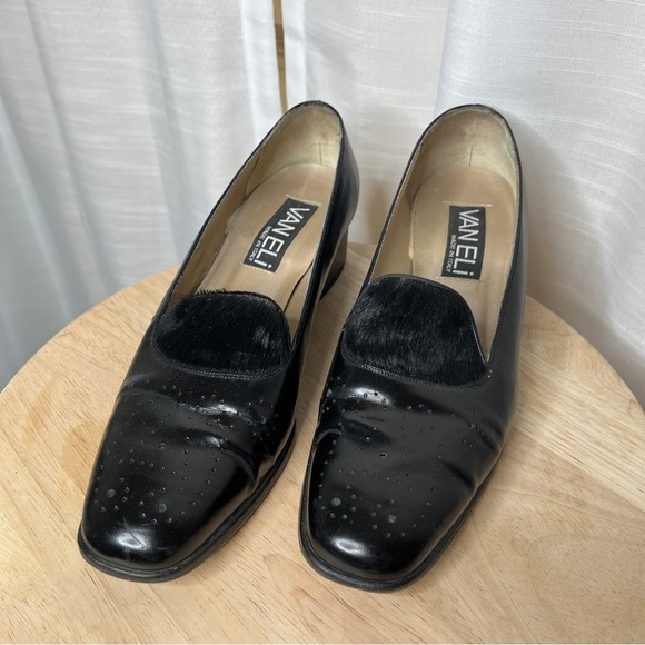 Vintage Shoes - Vintage vaneli black fur embellished shoes